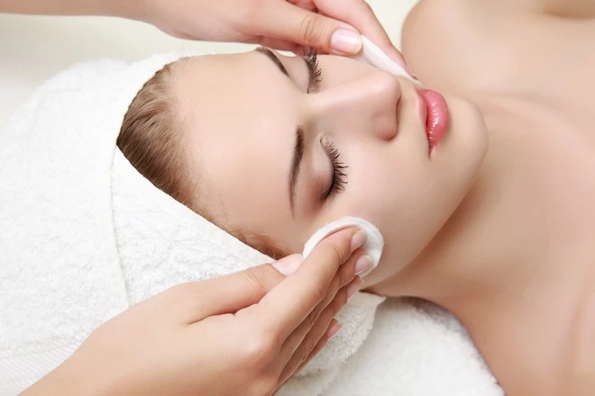 Trị Mụn Có Đau Không